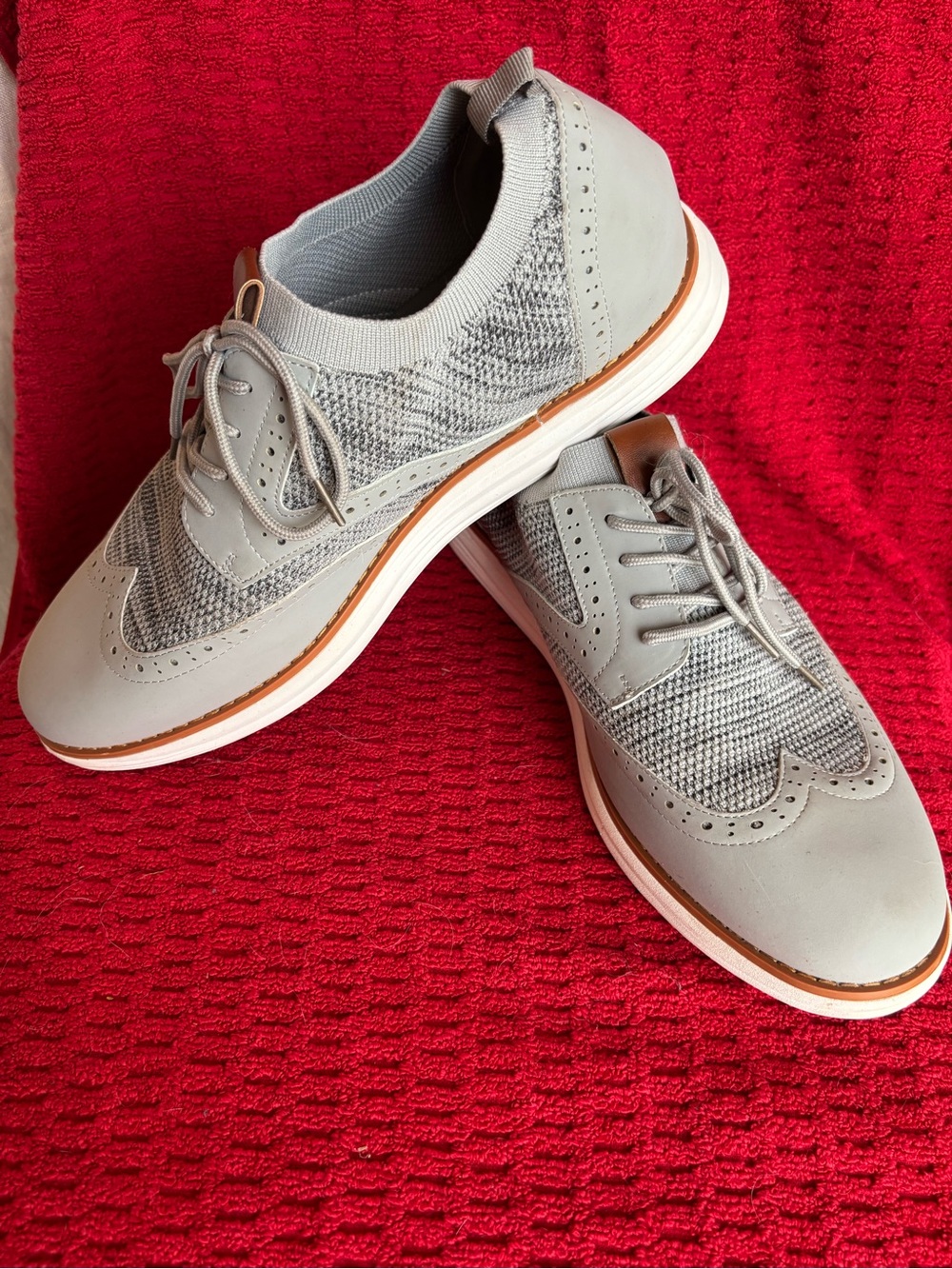 Men's Light Grey Knit Wingtip Derby Shoes - Modern Comfort